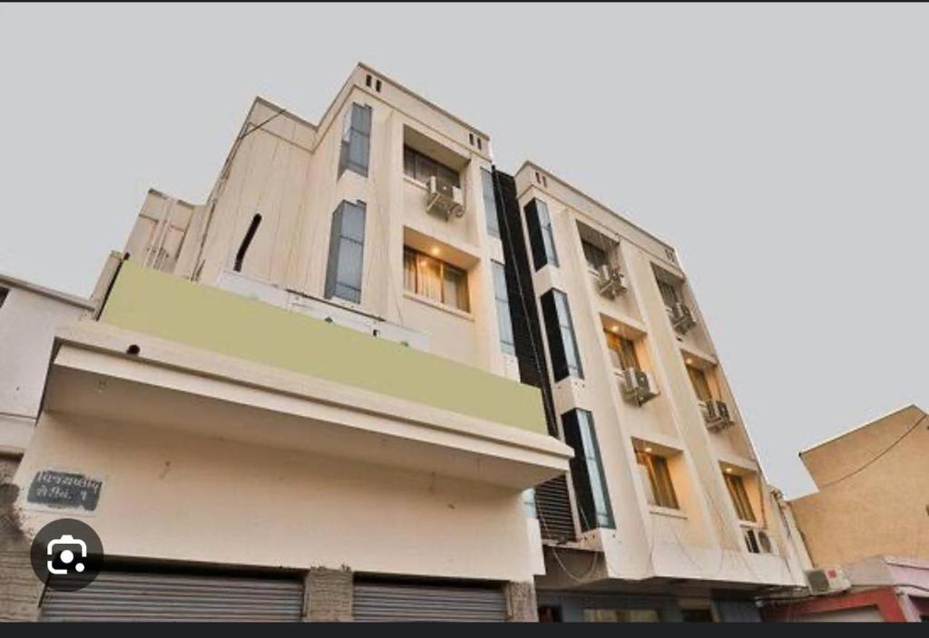 HOTEL SURYAKANT photo 2