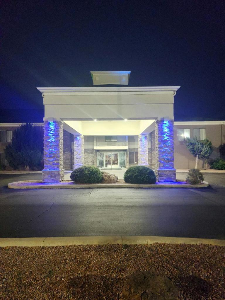 Holiday Inn Express La Junta, an IHG Hotel photo 2