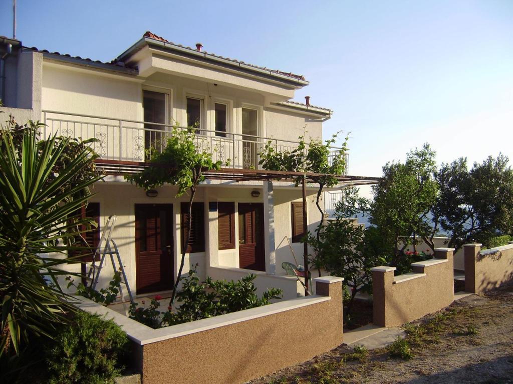 Apartment Lenka photo 1