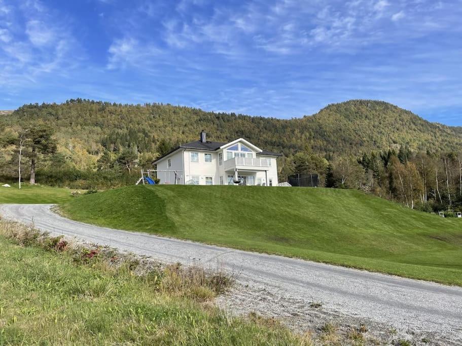 Villa i Isfjorden! photo 2