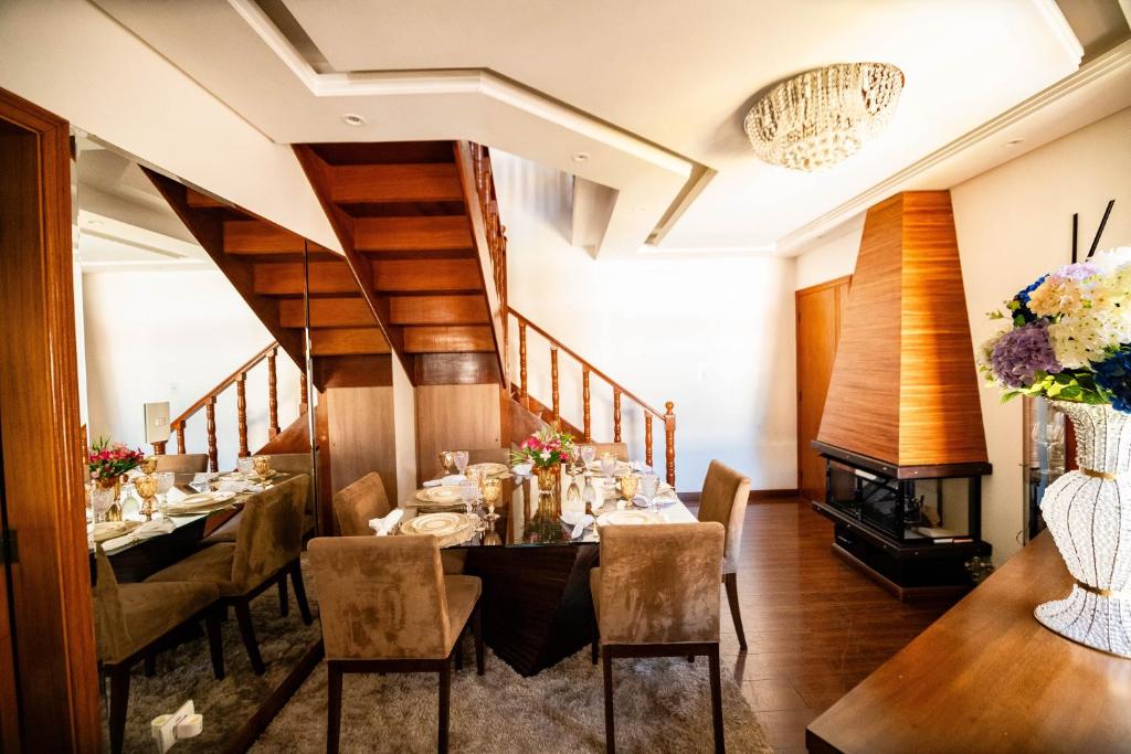 Luxuoso duplex no Capivari photo 1