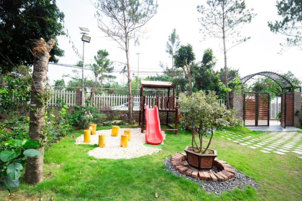 Venue Travel Minh Trí Rose Garden Villa