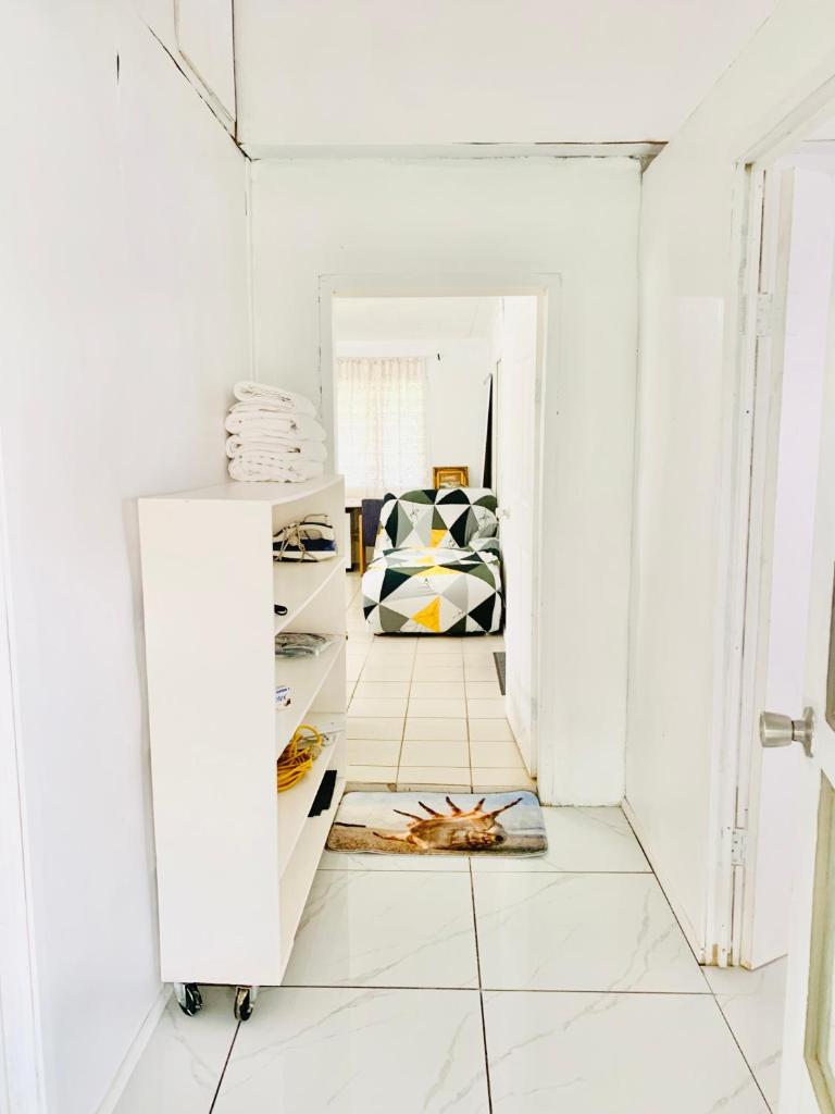 Tonga Cottage - Private Double Room Shared Facility photo 2