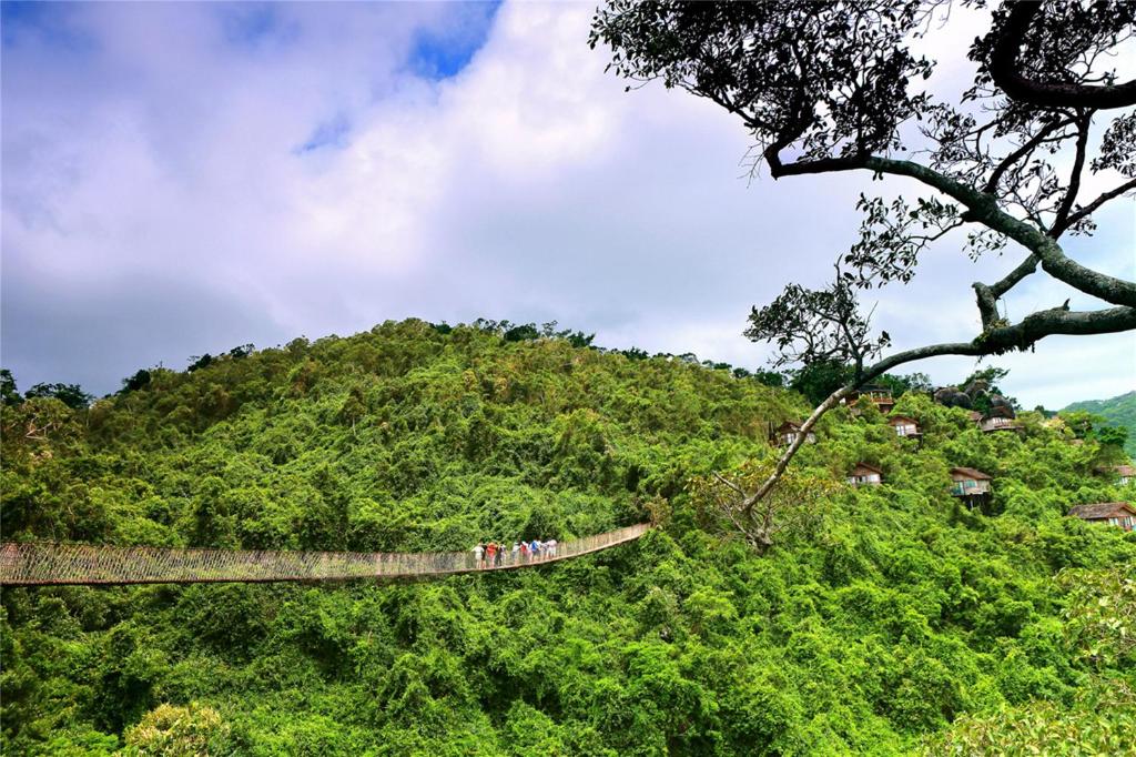 Yalong Bay Earthly Paradise Birds Nest Resort （Mountain Villas) photo 1