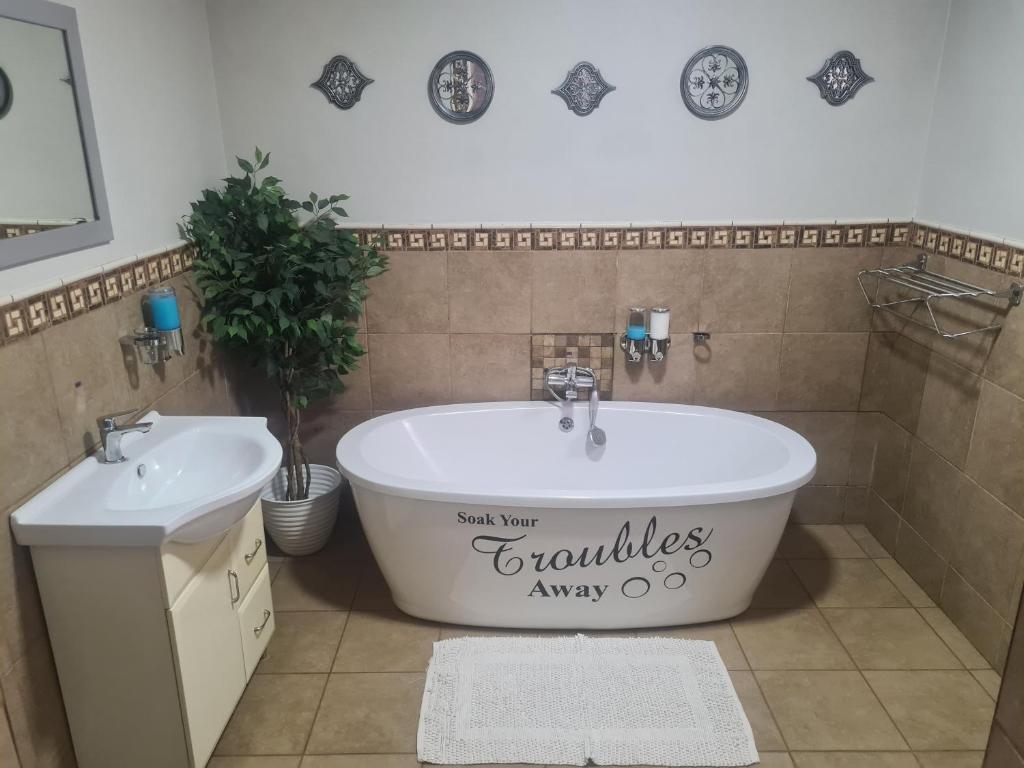 Royal Villa Guesthouse photo 2