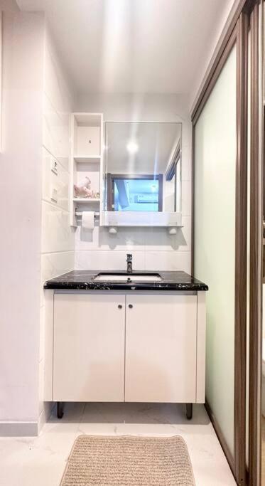 Apartement 2BR sky house BSD photo 3