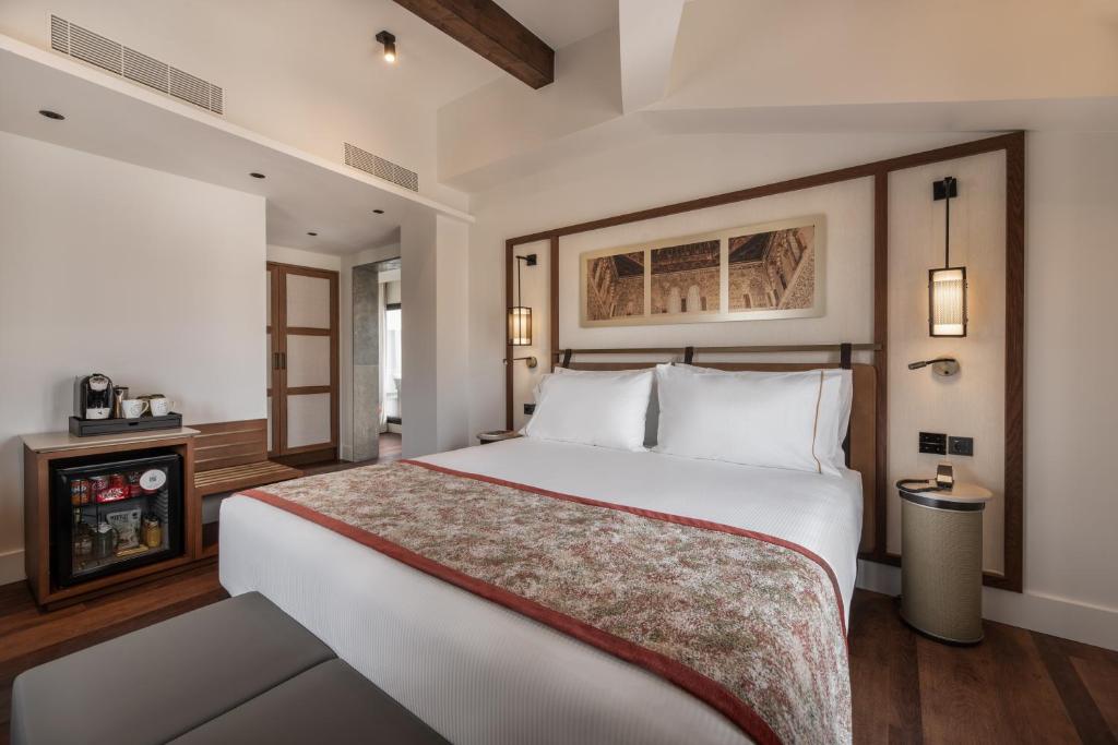 Áurea Toledo Room Type - Premium Double Room with views