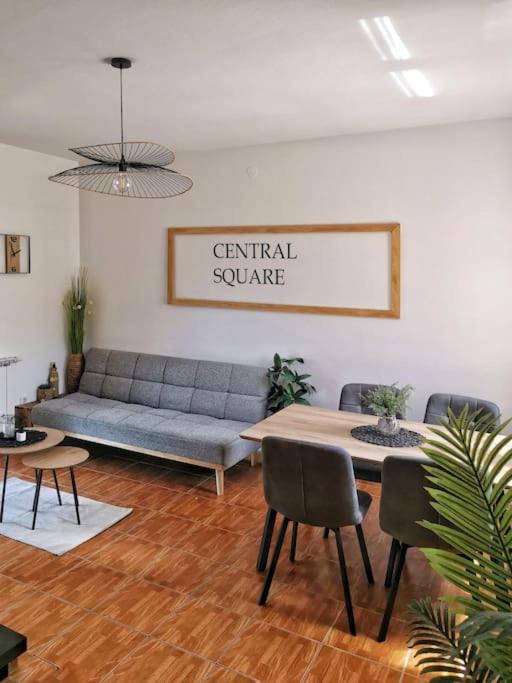 Apartman Central Square photo 4