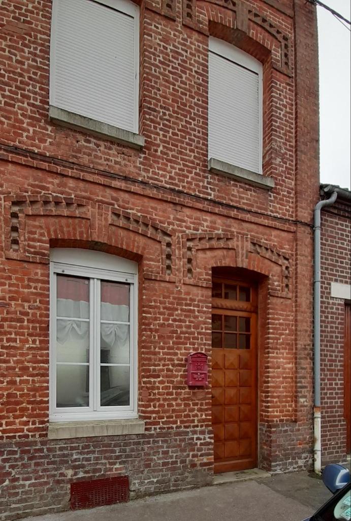 Gîte Appartement 2 chambres La maison en brique avec rivière