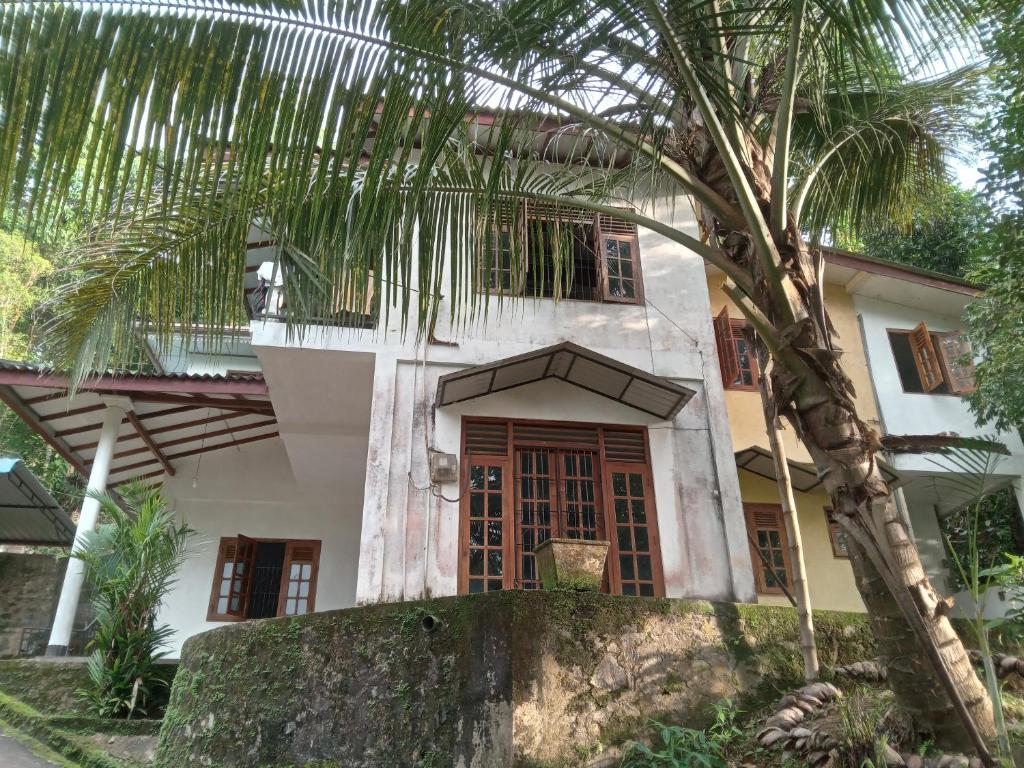 Royal Hill House