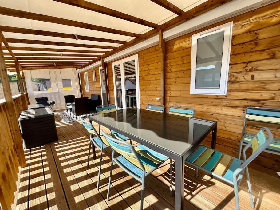 Gîte Violette, avec piscine & terrasse couverte photo 4