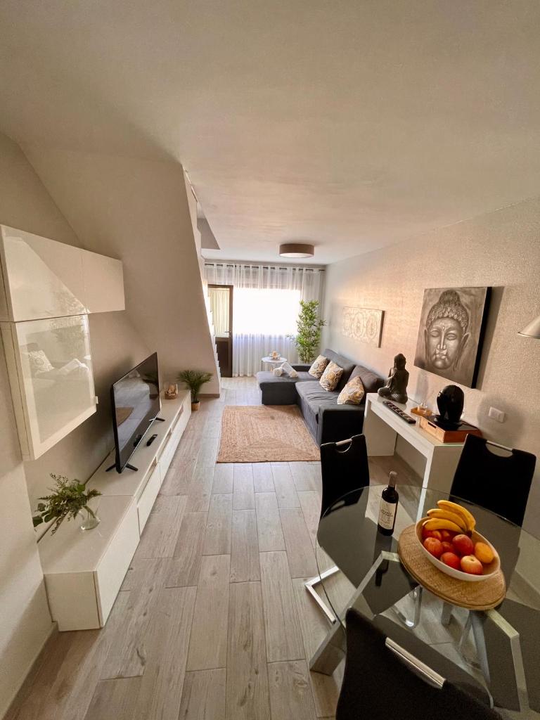 Duplex con piscina cerca del mar photo 1