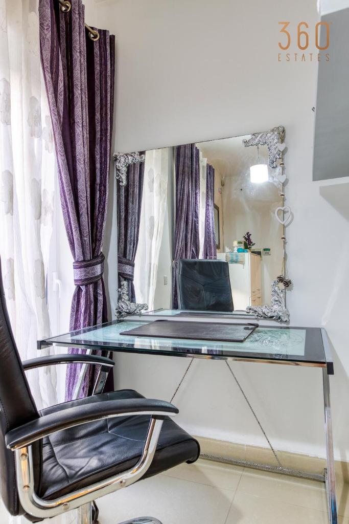 Cosy, fully equipped 1BR home with Private Balcony by 360 Estates photo 3