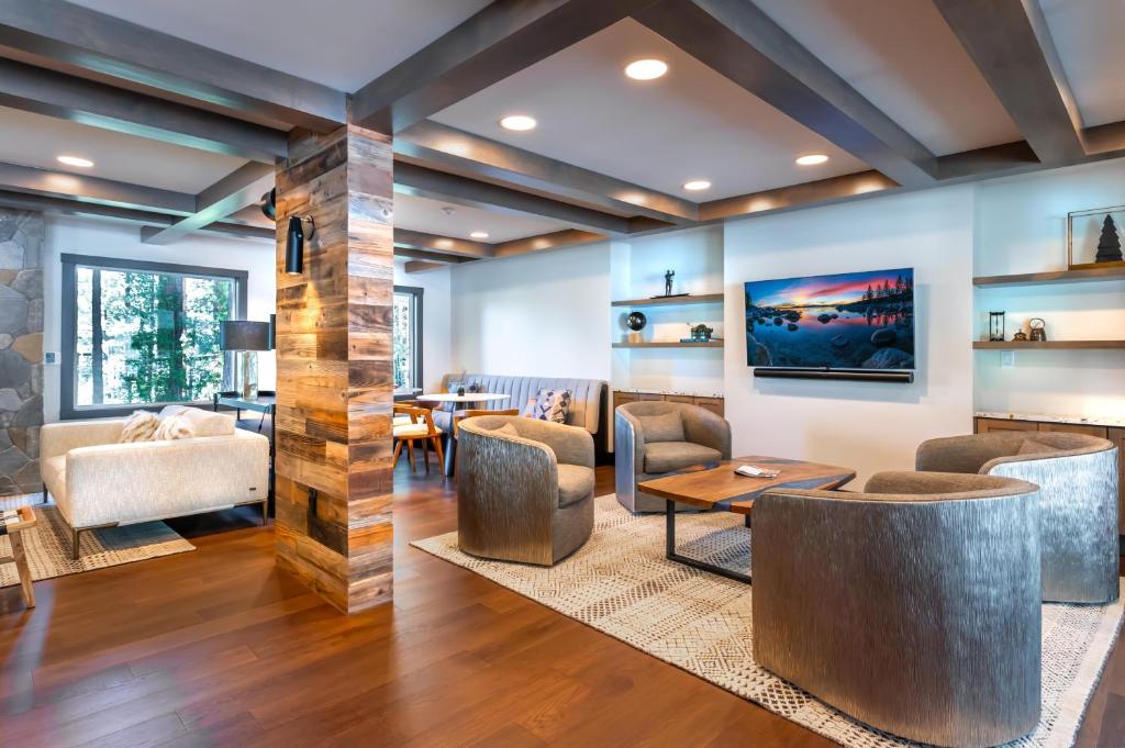 The Incline Lodge image