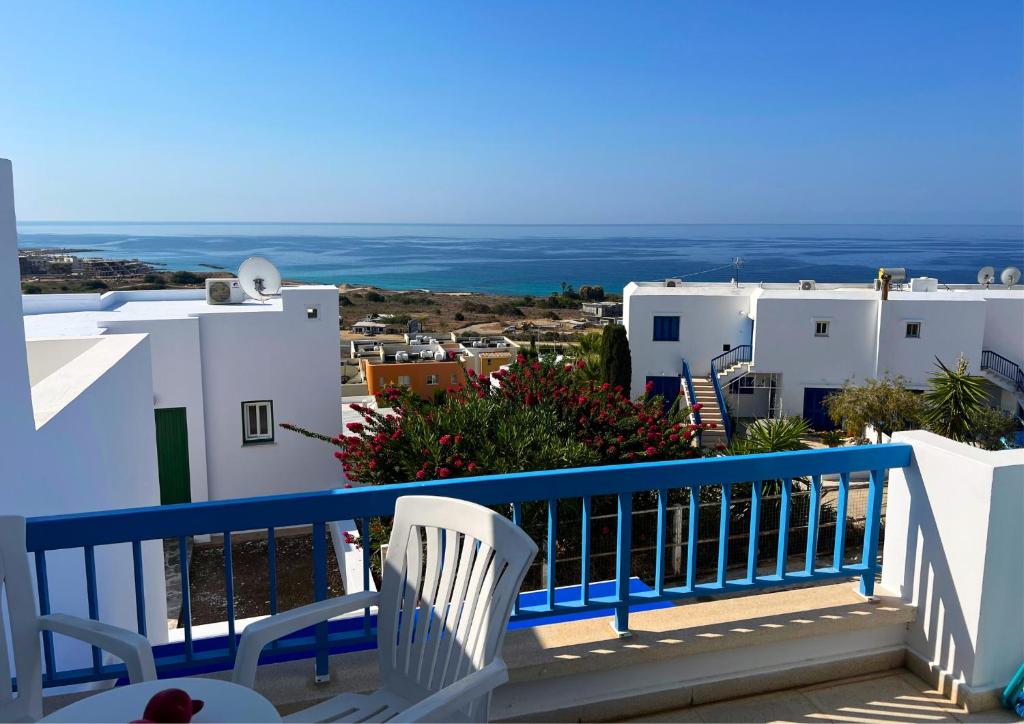 Townhouse Coastal Blu by Ezoria Villas