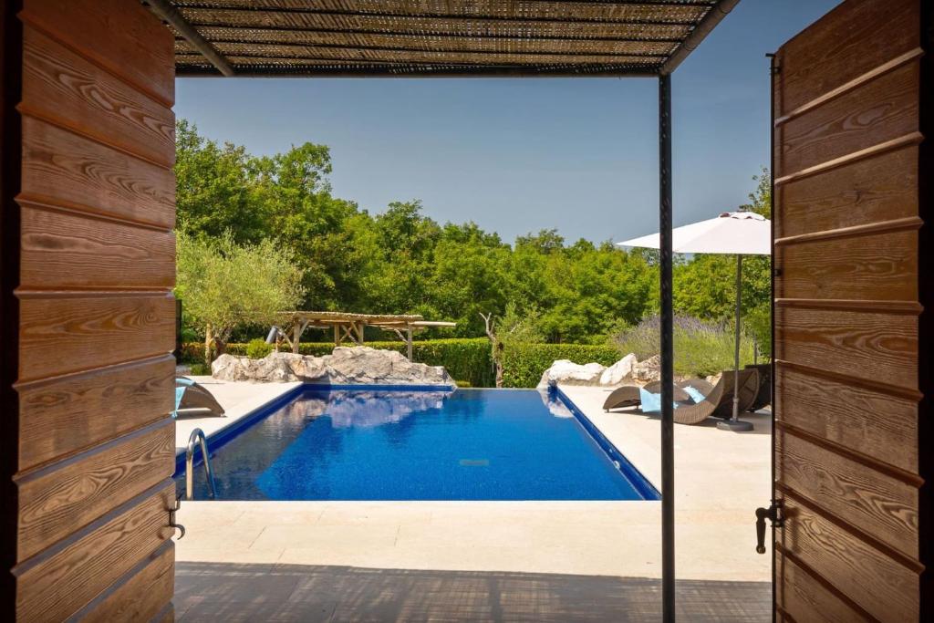 Rustic villa Nonna Lucia with pool in Groznjan photo 2