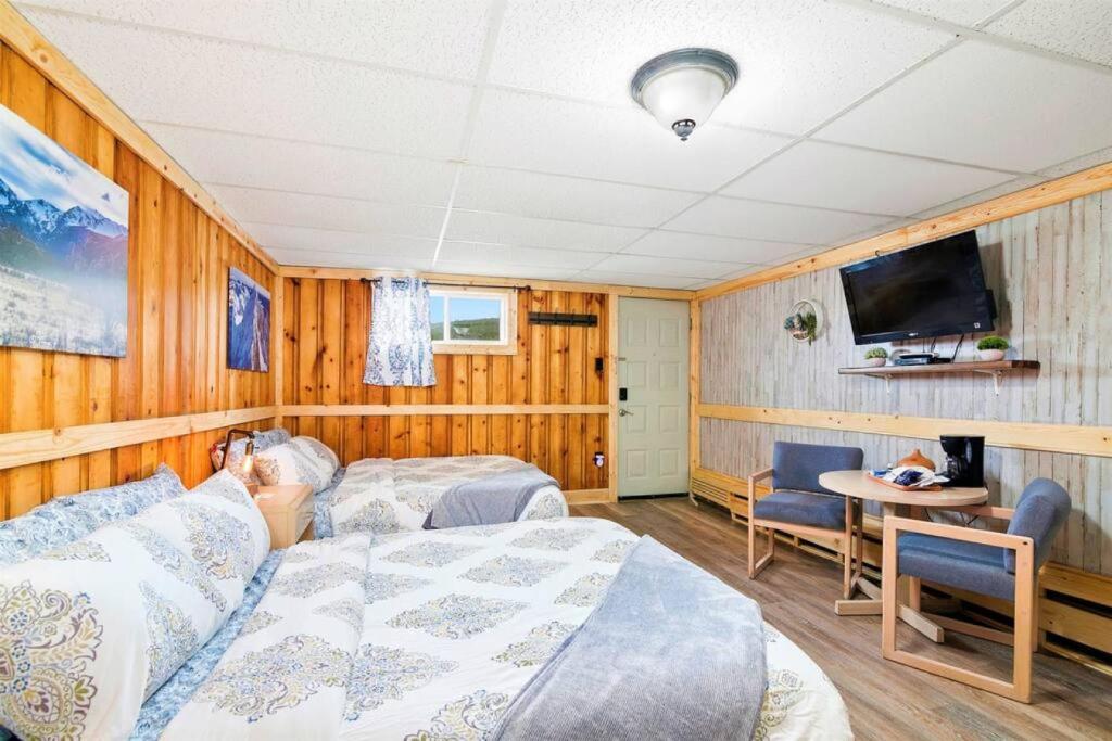 1 Spacious Private Room Dog Friendly Leadville photo 3