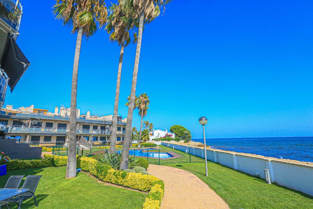 Di Mare Litoral Costa Dorada - ONLY FAMILIES photo 1