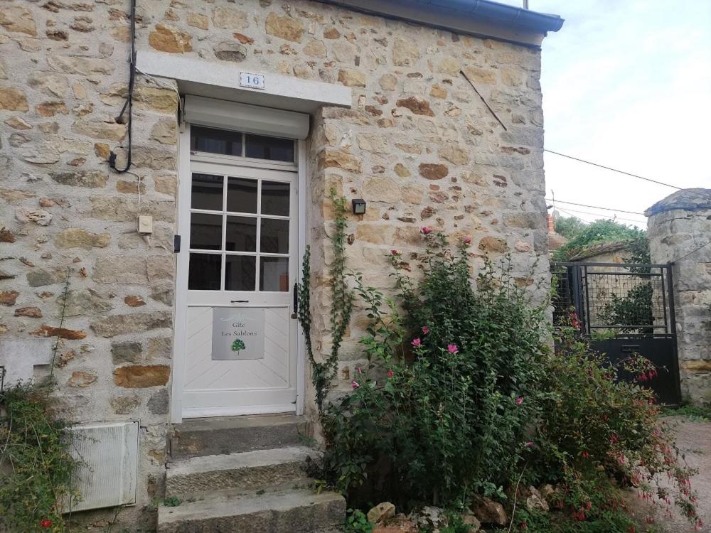 Longère briarde et son joli jardin photo 3