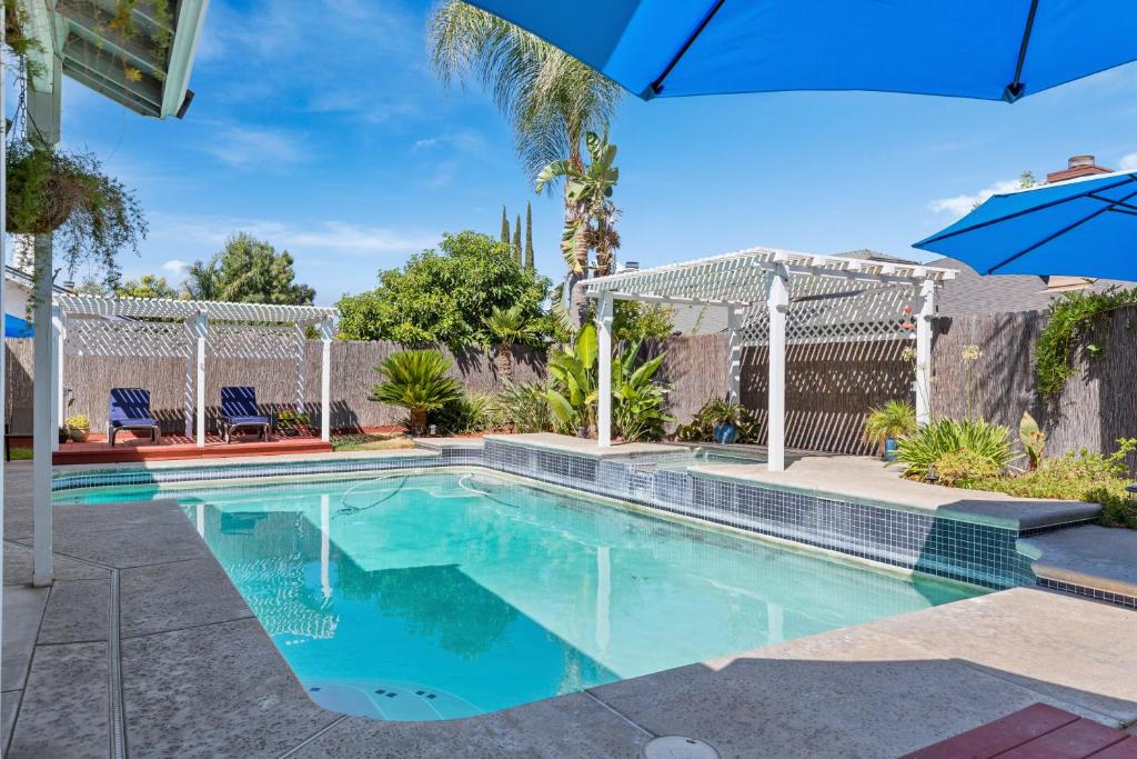 Spacious Home w/Pool Near Campus image