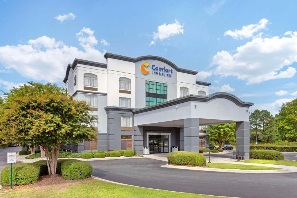 Comfort Inn & Suites Greenville Near Convention Center image