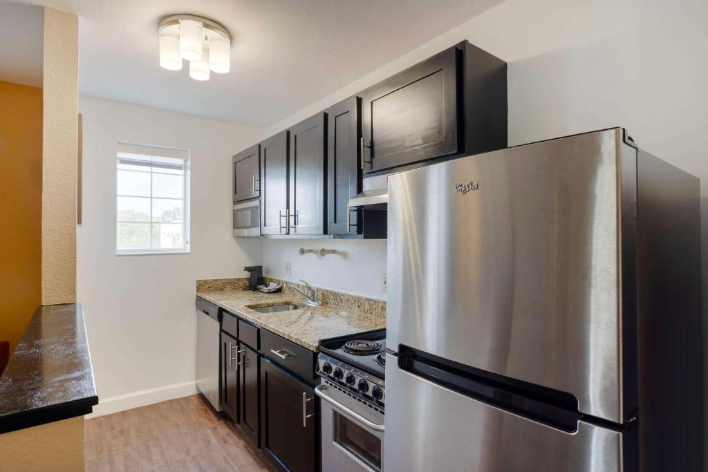 MainStay Suites Mt. Laurel - Philadelphia image