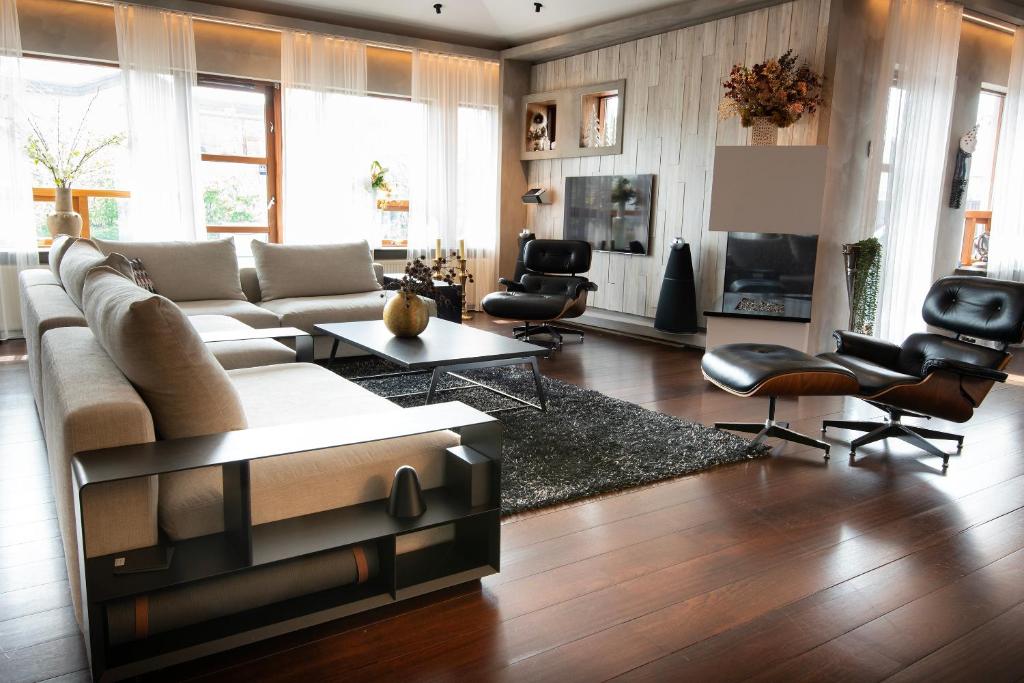Sea View Villa photo 1