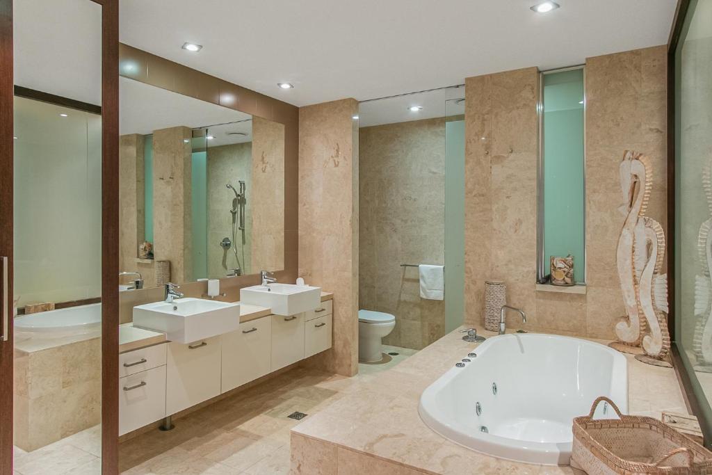 126 Santai - Ground Floor Studio Apartment by uHoliday photo 3