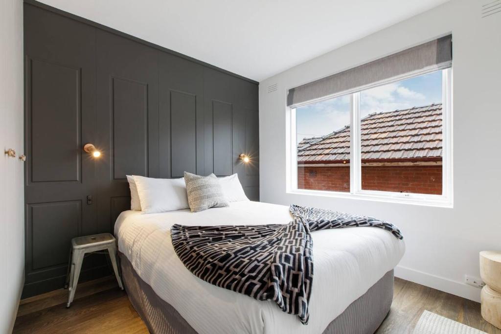 Sage Haven - Laidback St Kilda Beach Living photo 2