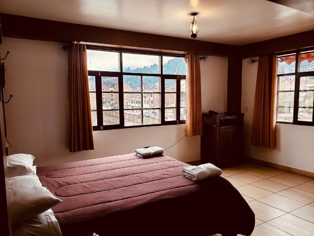 El Hotel De Turistas Huaraz - matrimonial room photo 2