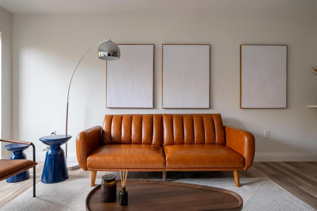 Modern 2 Bedroom Apartment in Quincy image