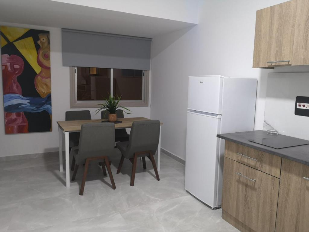 Sun Hall Beach Hotel Apartments photo 2