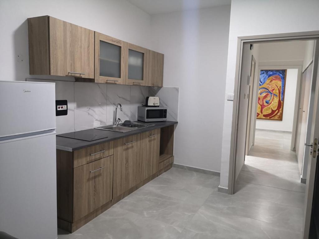 Sun Hall Beach Hotel Apartments photo 1