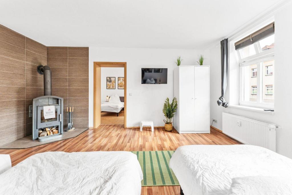 Cosy apartment with balcony and fireplace photo 1