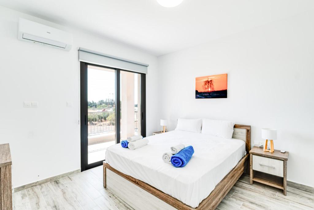 Villa Elpida ONE by Ezoria Villas in Timi, Paphos photo 4