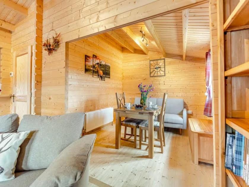 Lochinvar - Clydesdale Log Cabin with Hot Tub photo 1