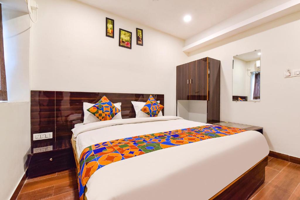 FabHotel Shri Krishna photo 3