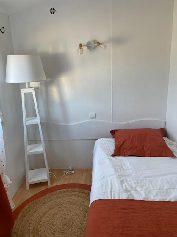 TINY HOUSE photo 2