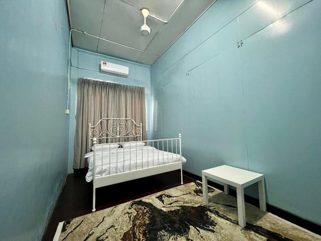 Traditional 4-bedroom Kampung House in Kota Bharu photo 1