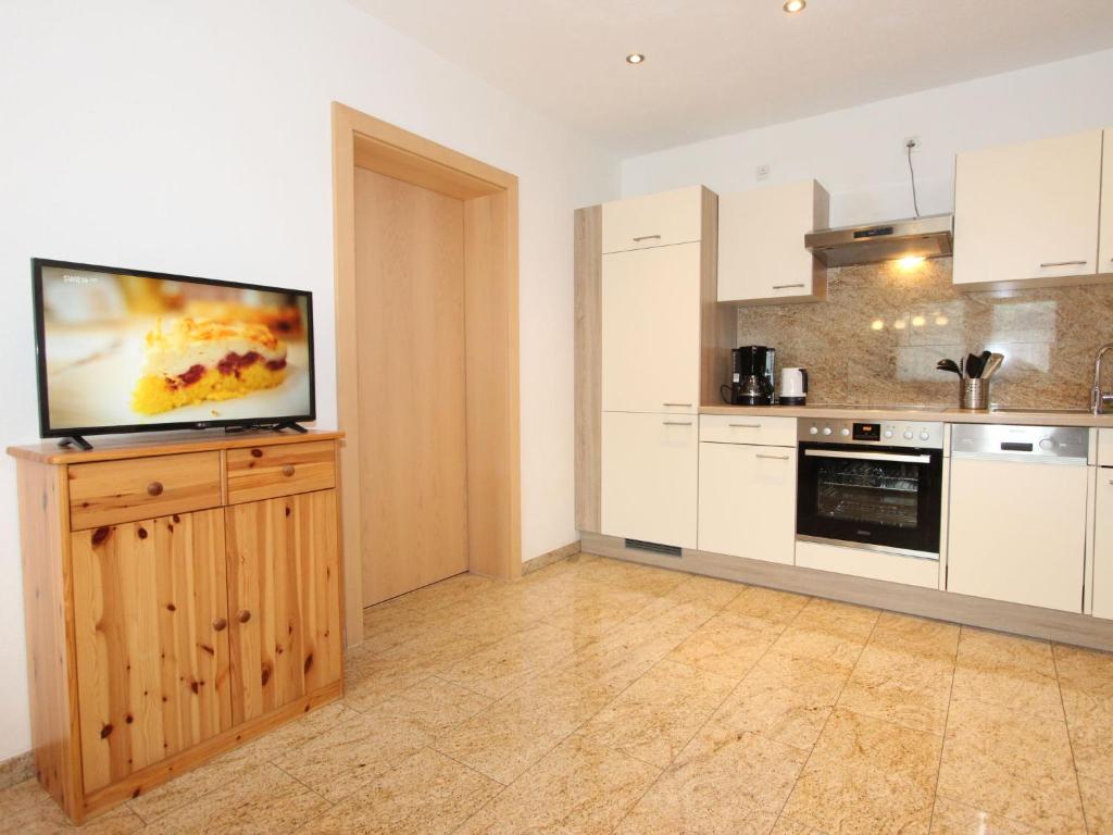 Apartment Hanna by Interhome photo 2