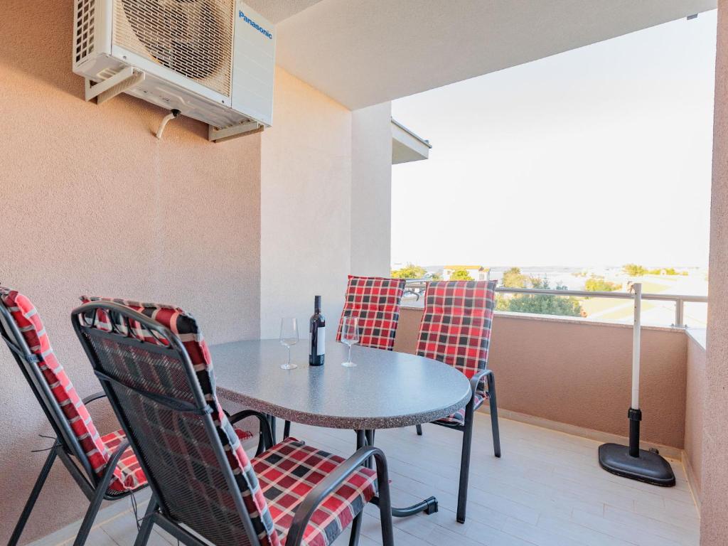 Apartment Mlasina-4 by Interhome photo 1