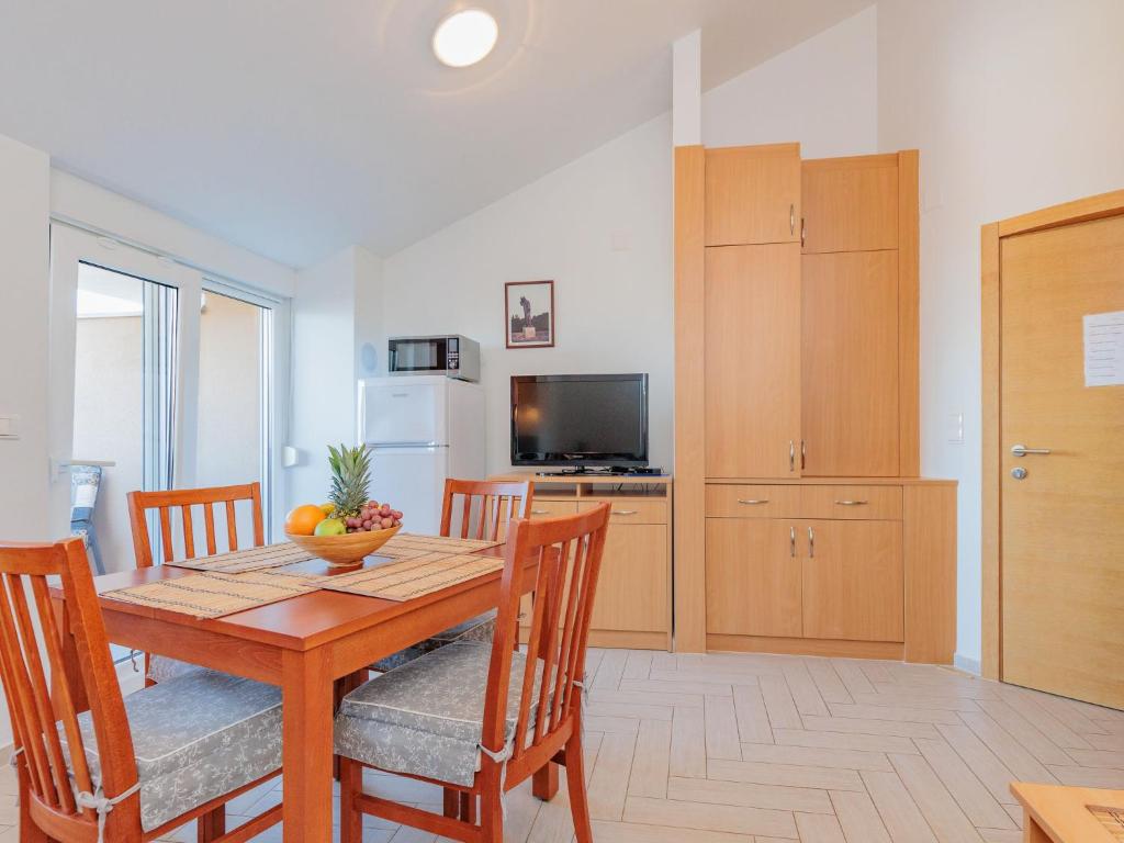 Apartment Mlasina-6 by Interhome photo 3