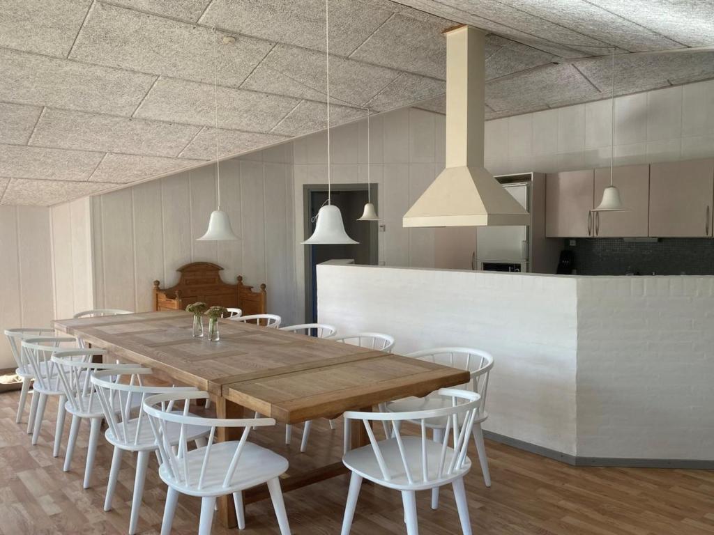 Holiday Home Arnt - 3-3km from the sea in Western Jutland by Interhome photo 4