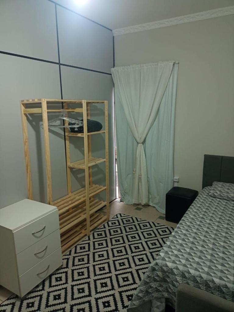 dormitorio 4 solteiro luxuoso a 2 km de alphaville photo 1