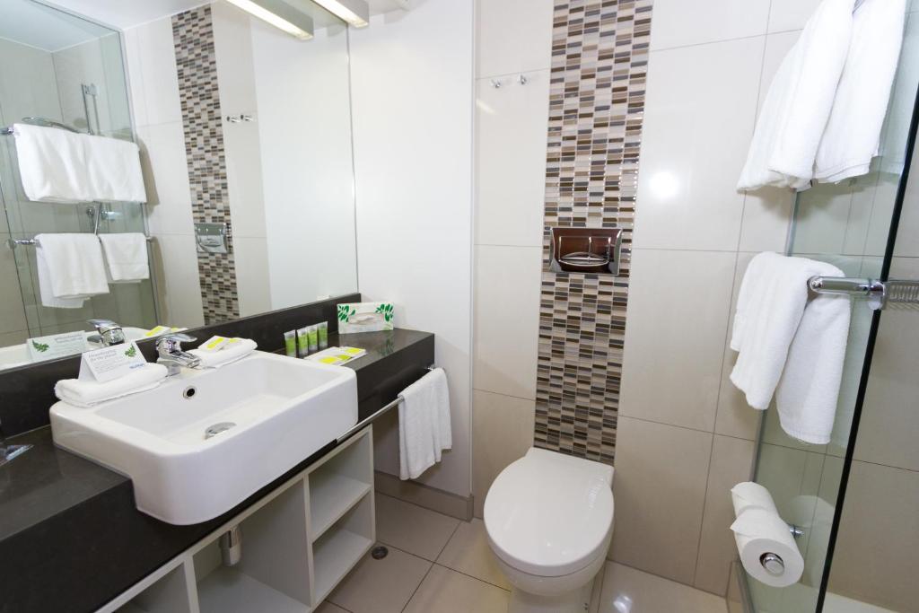 Scenic Hotel Franz Josef Glacier Room Type - Superior Twin Room with Two Queen Beds