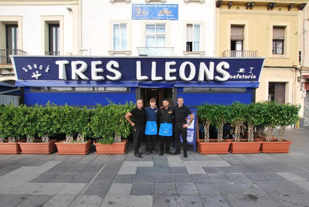 Hotel Tres Leones - Tap to explore photos