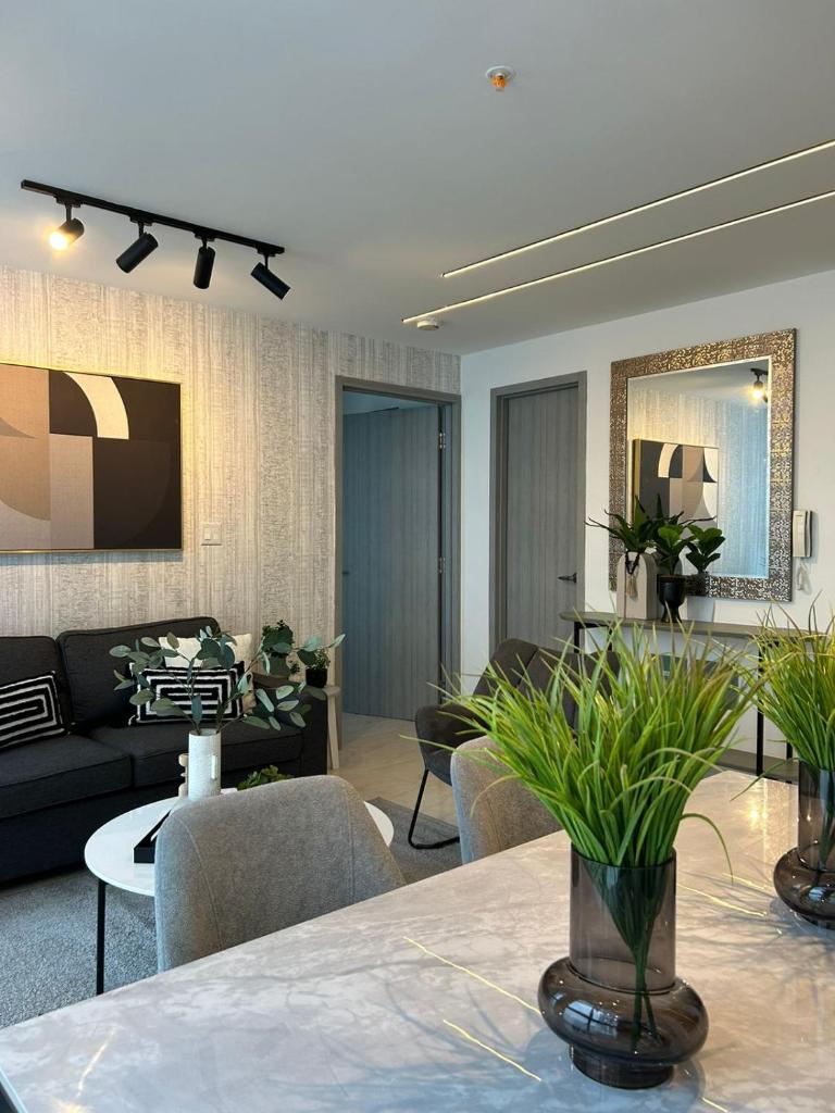 Apartamento con piscina infinita frente al mar en Avenida Balboa PH The Sand