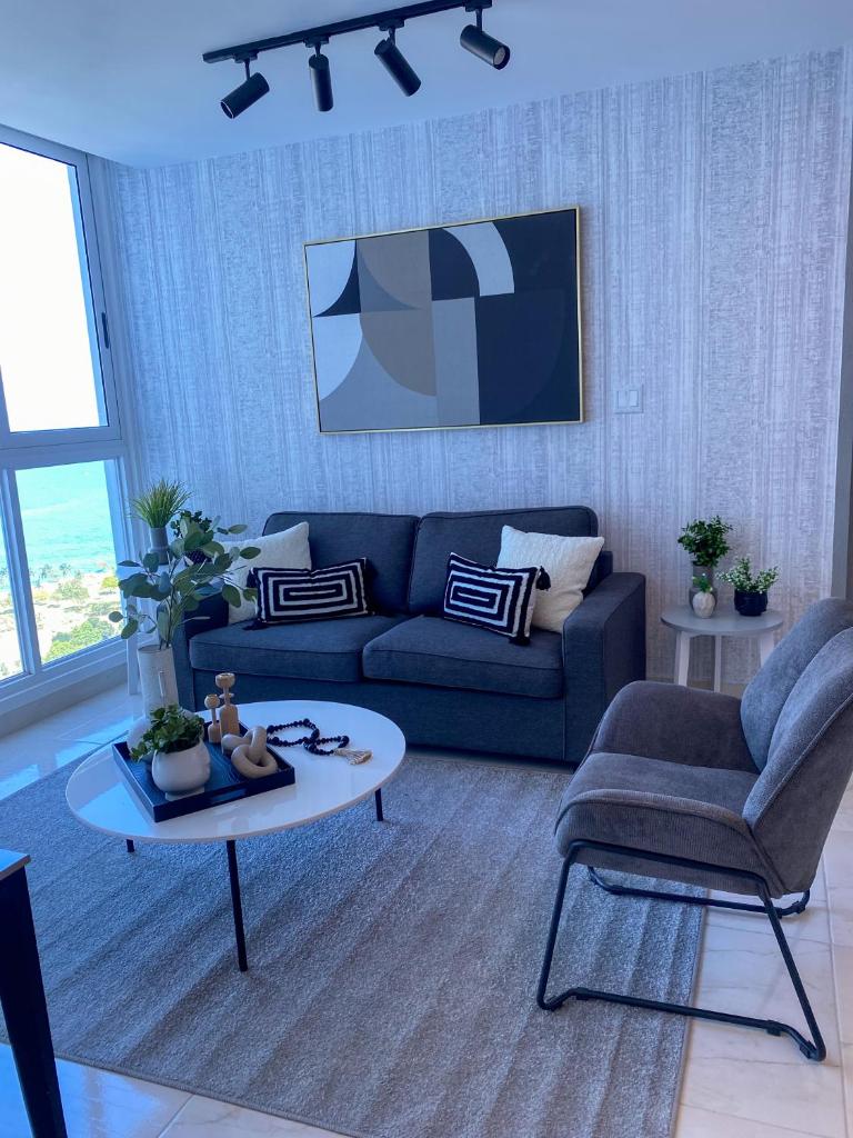 Apartamento con piscina infinita frente al mar en Avenida Balboa PH The Sand photo 2