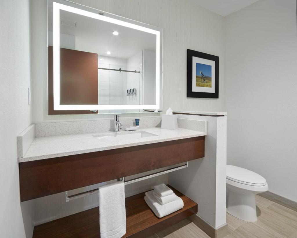 Four Points by Sheraton Sherwood Park photo 4