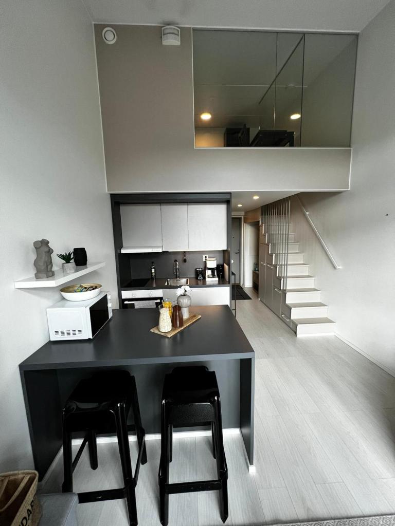 Penthouse Loft - Near the Airport photo 1